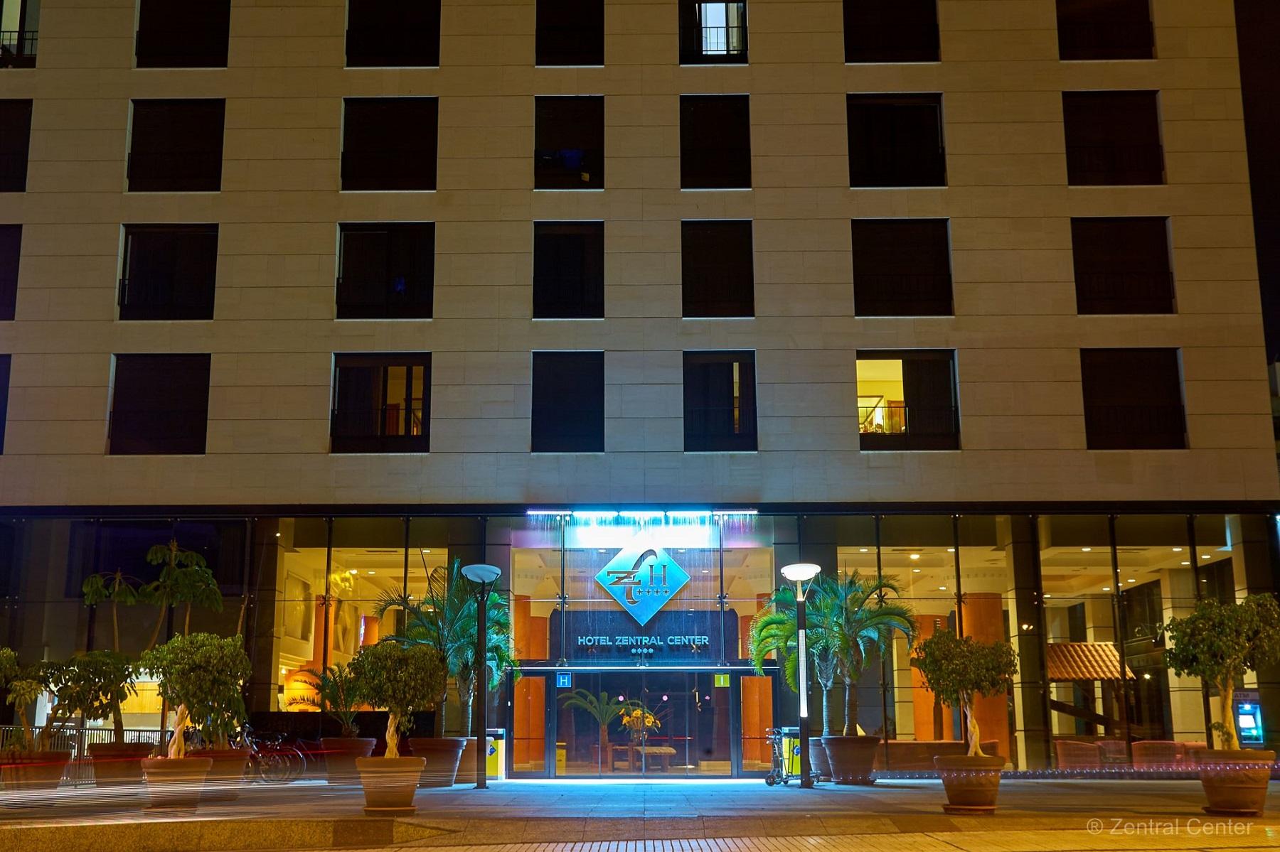 Hotel Zentral Center - Adults Only Playa de las Américas Dış mekan fotoğraf